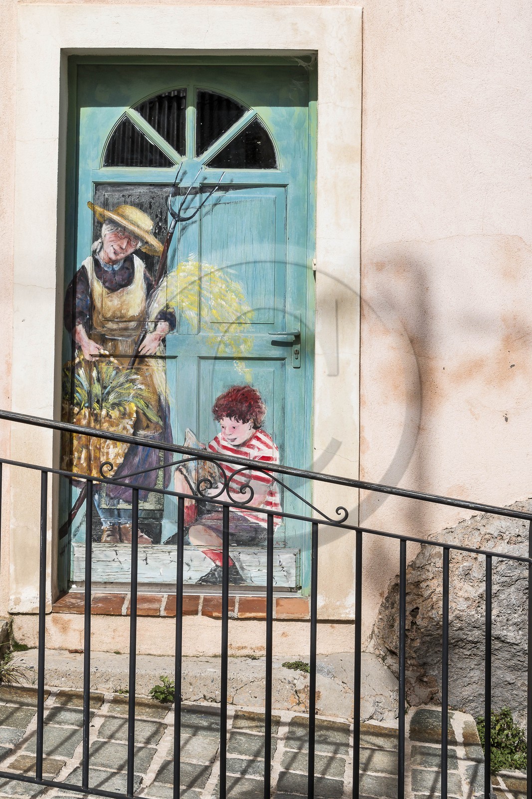 Vallée de la Tinée, Roubion, portes peintes