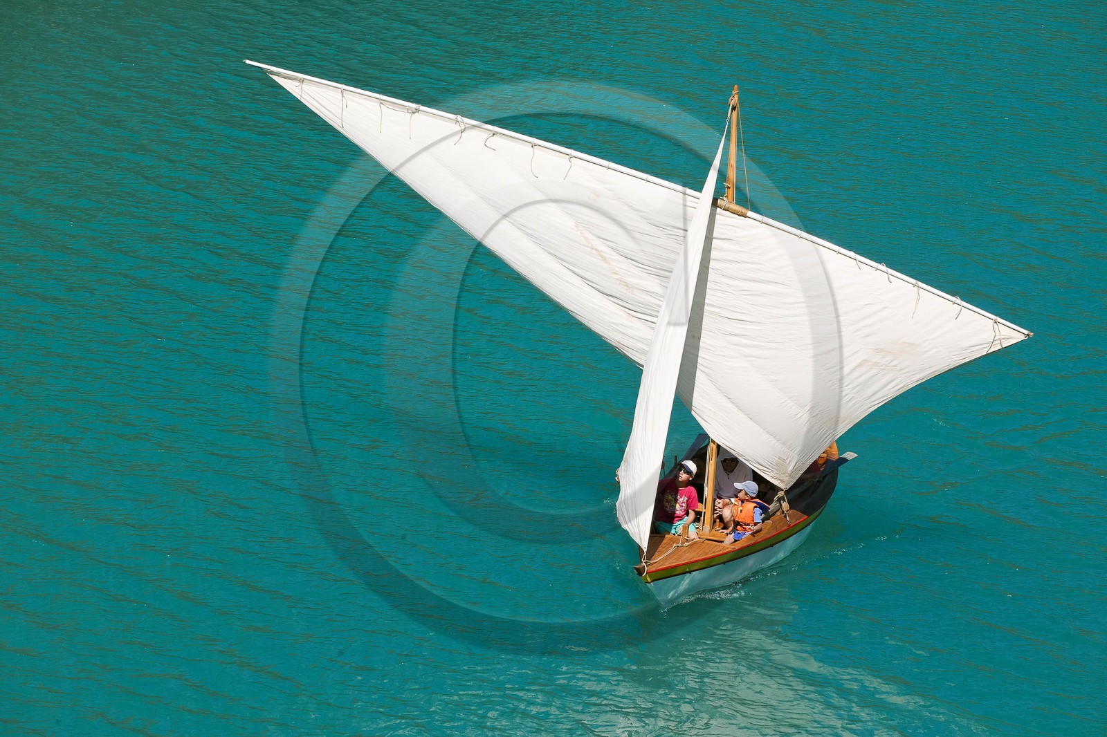 Lac de Serre-Ponçon, Rassemblement Vieux Gréements sur le Lac de Serre-Ponçon, , Rencontre de Voiles traditionnelles