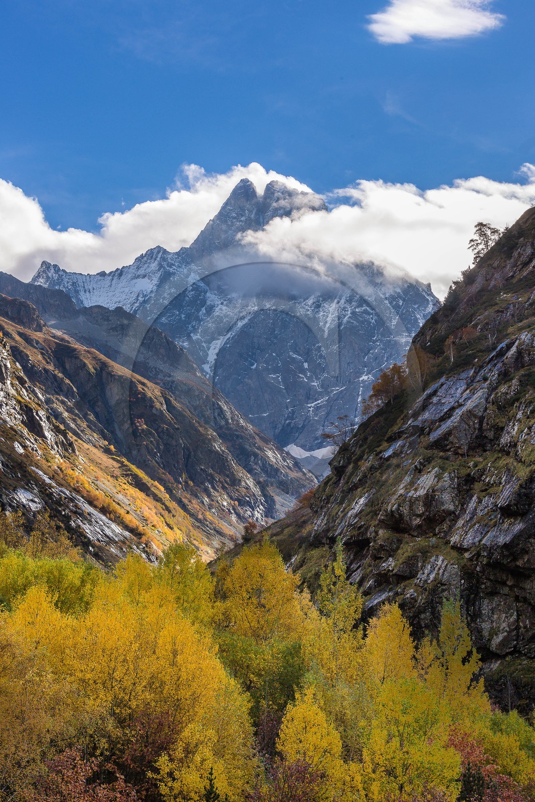 Vallée de la Bonne, Le Désert, L'Olan