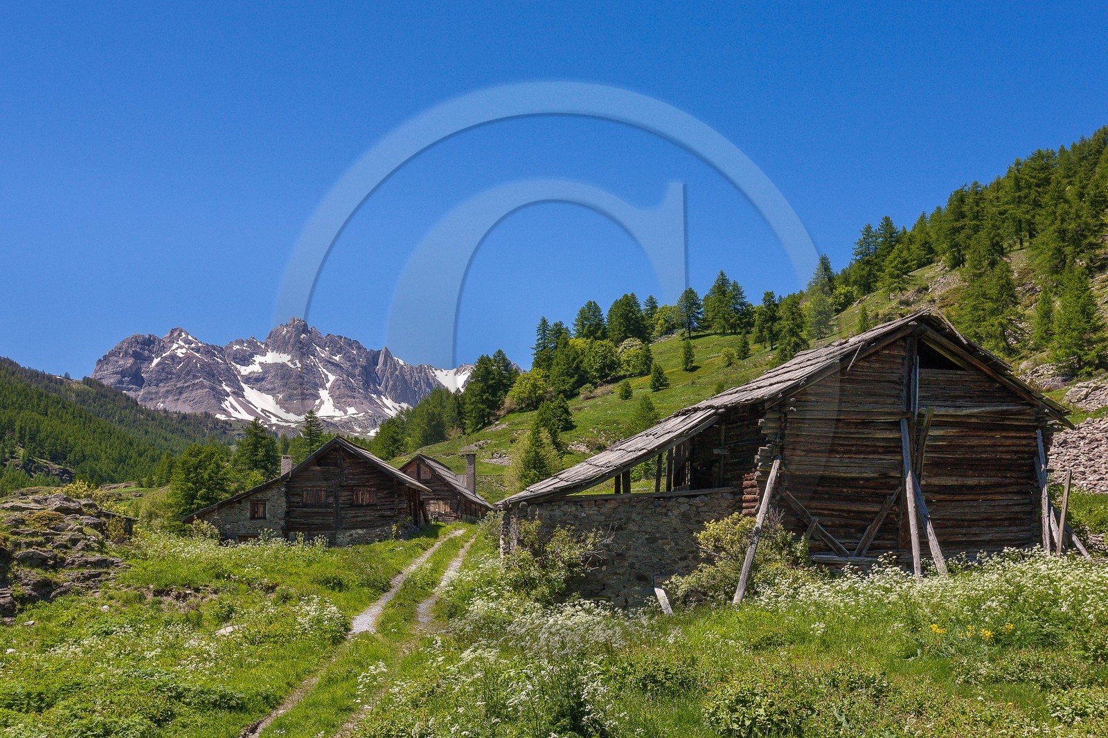 Vallée de la Clarée, Chalets du Verney