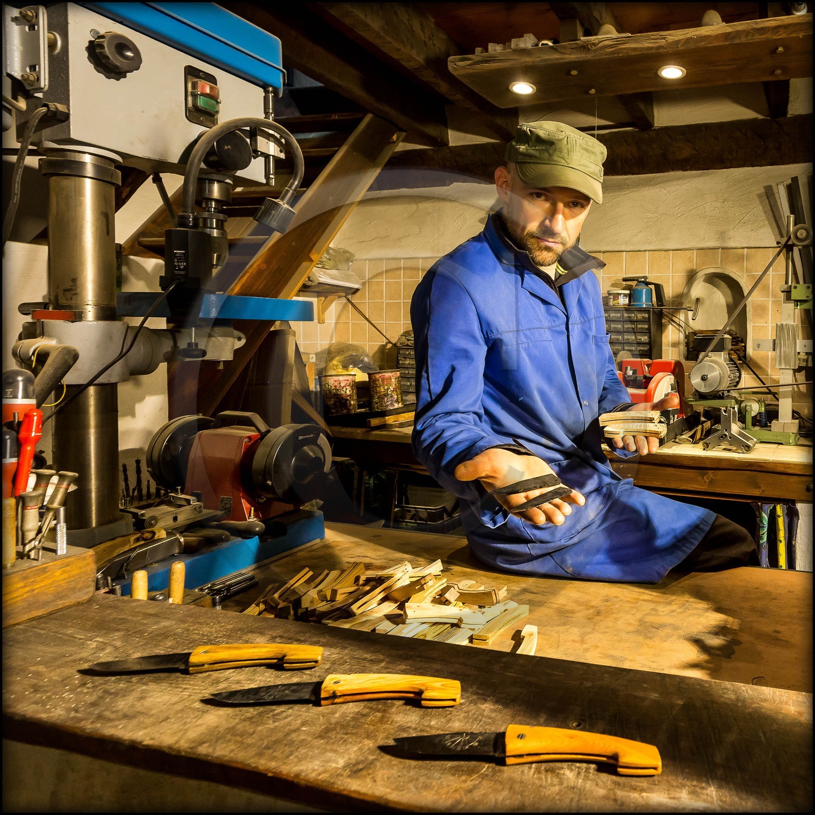 Sylvain Brunet, artisan coutelier à Saint-Véran