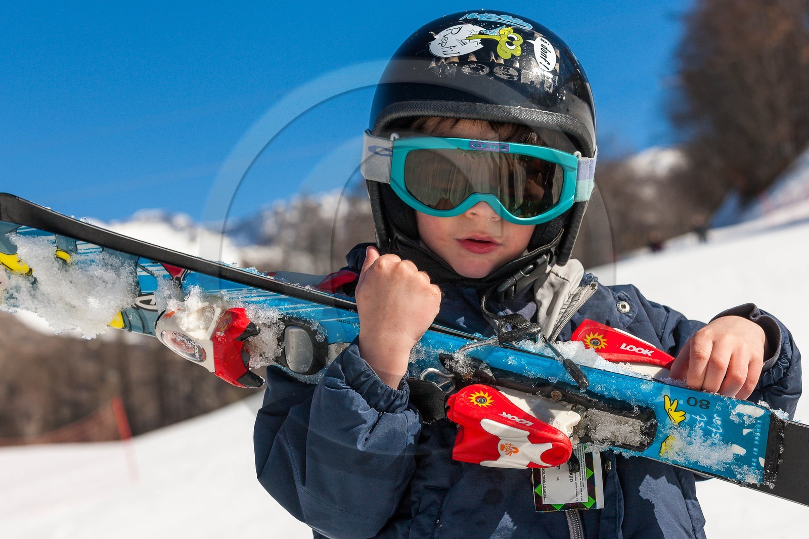 Ski enfant famille piste de ski
