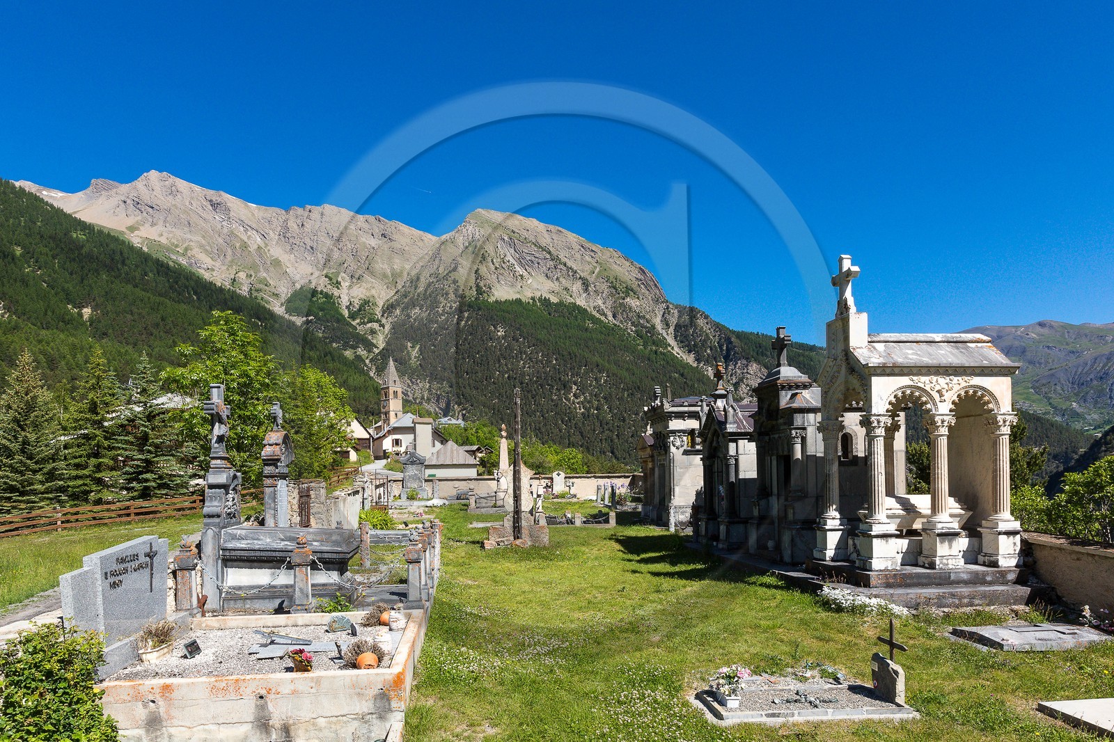 Saint-Paul-sur-Ubaye, hameau de Tournoux