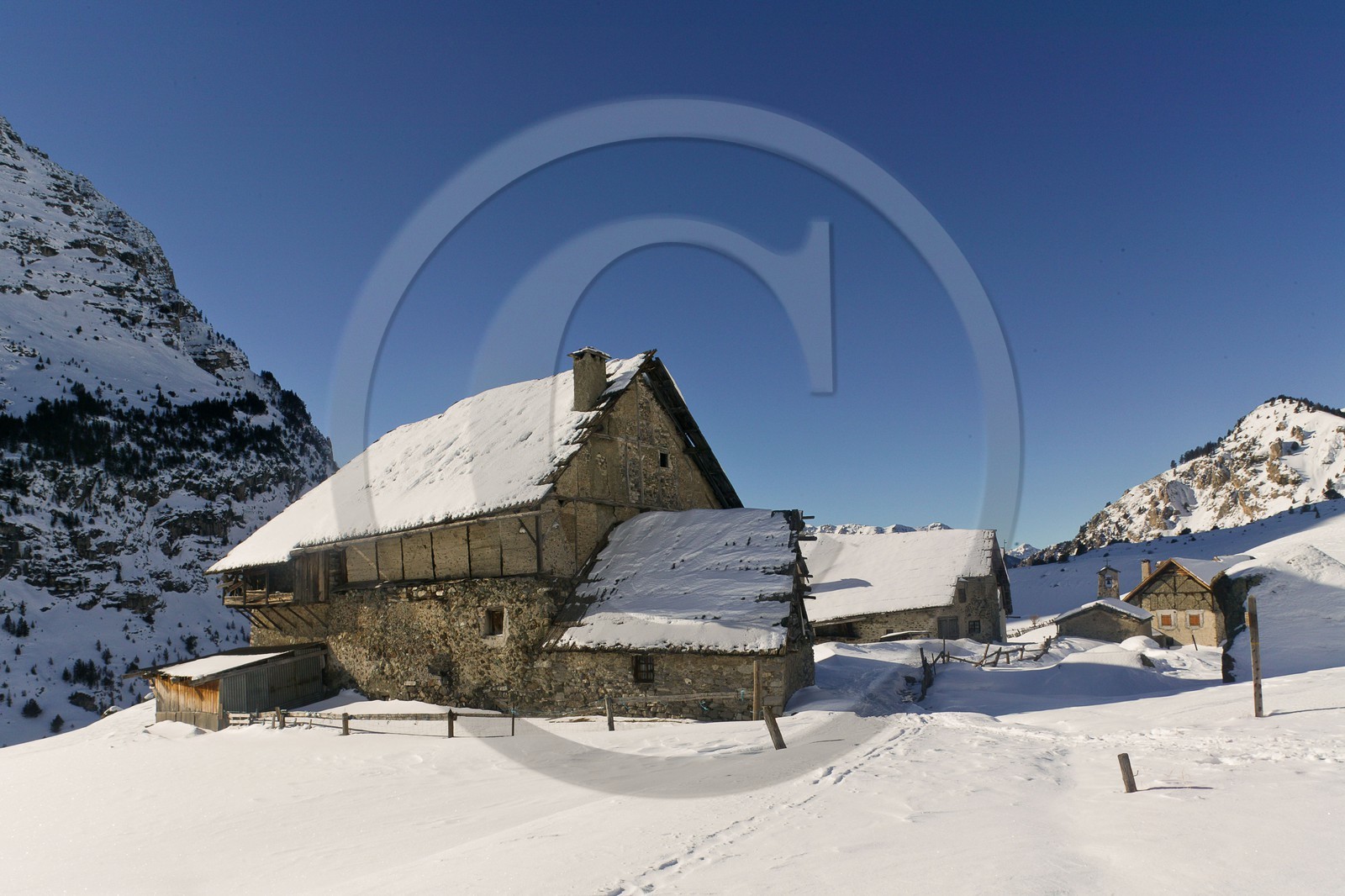 Vallon des Fonds de Cervières, hameau La Chau