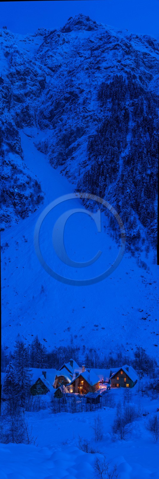 Vallée du Valgaudemar, La Chapelle-en-Valgaudemar,  Gîte d'étape du Casset