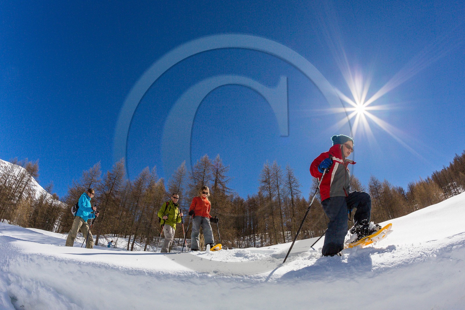 Crévoux, randonnée famille en raquettes à neige