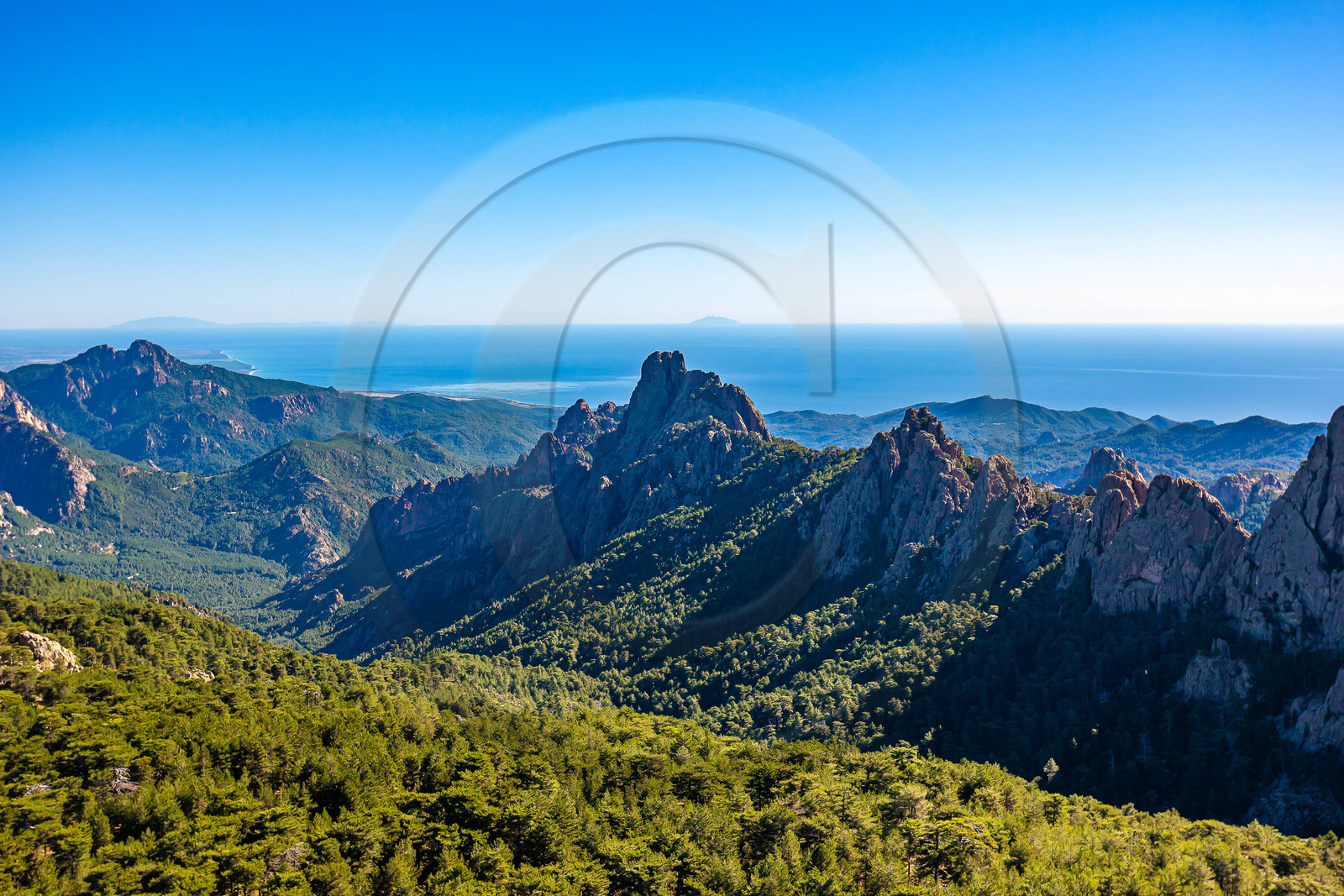 Les Aiguilles de Bavella (forchi di Bavedda )