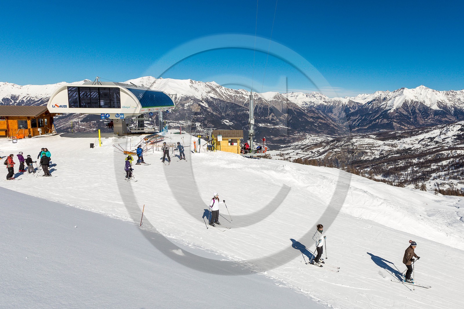 La station de ski Sauze Super-Sauze est une station village, télésiège Le Brec