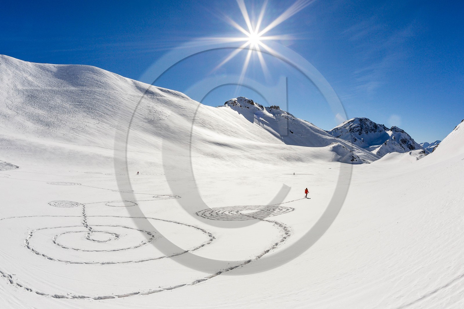 Serre-Chevalier, Snow drawings, une œuvre de l'artiste Sonja Hinrichsen