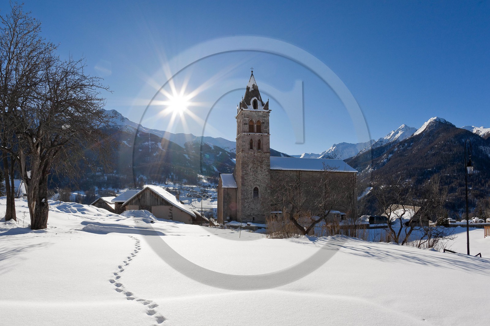 Les Orres Village, Eglise du XV°siècle Sainte-Marie-Madeleine
