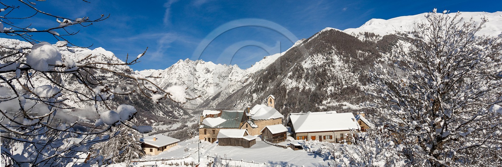 Station village de Serre-Eyraud