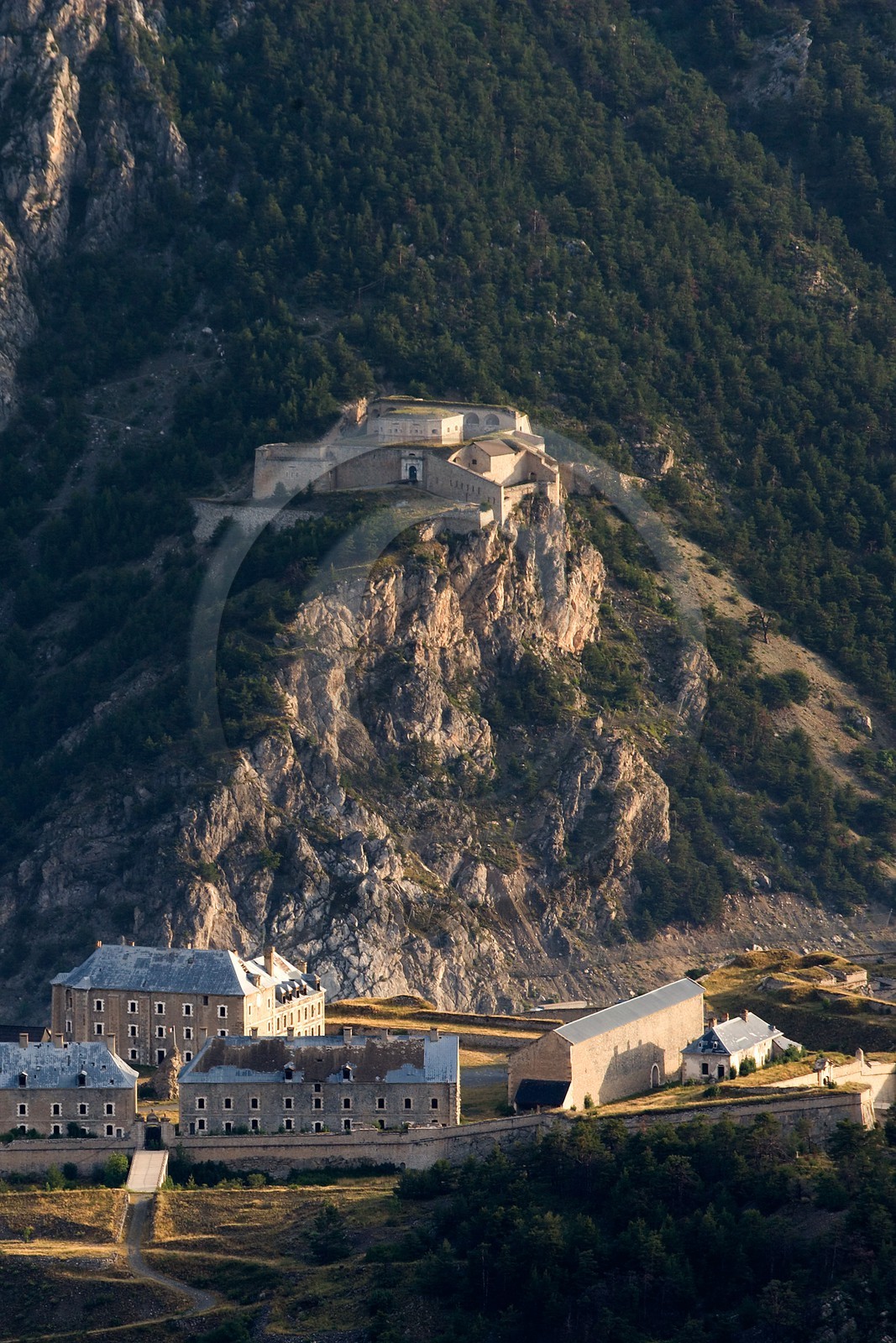 Briançon, Fort des Têtes et Fort des Salettes