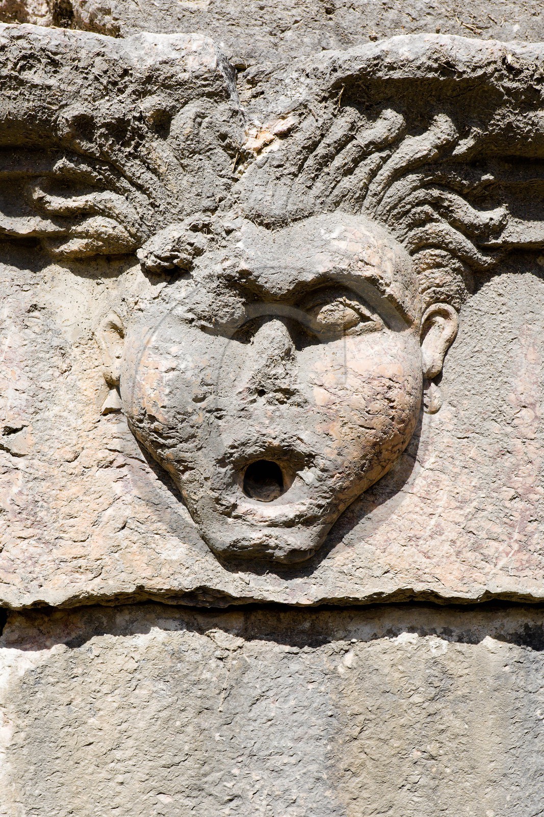 Mont-Dauphin, fortifications Vauban, fontaine de la caserne Rochambeau