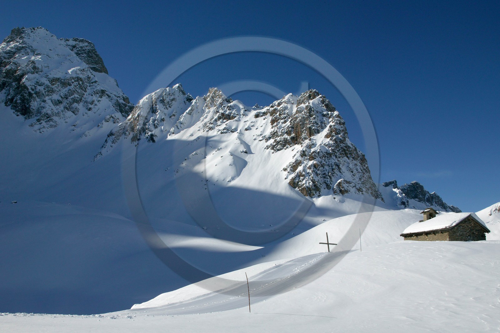 Ceillac, Lac Saint-Anne, les montagnes de Font-Sancte, Pic des  Heuvières