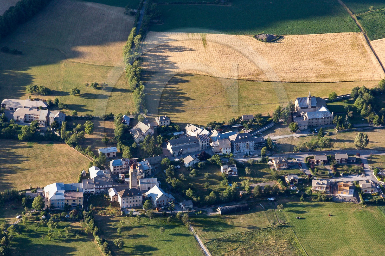 Faucon-de-Barcelonnette, tour de l'horloge