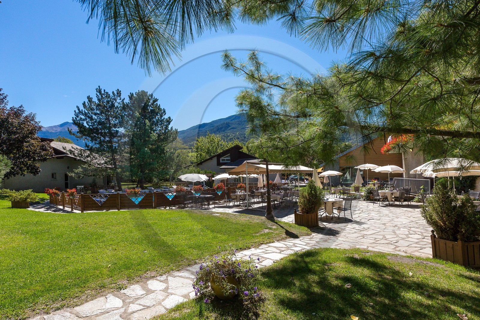 Hôtel restaurant spa Les Bartavelles