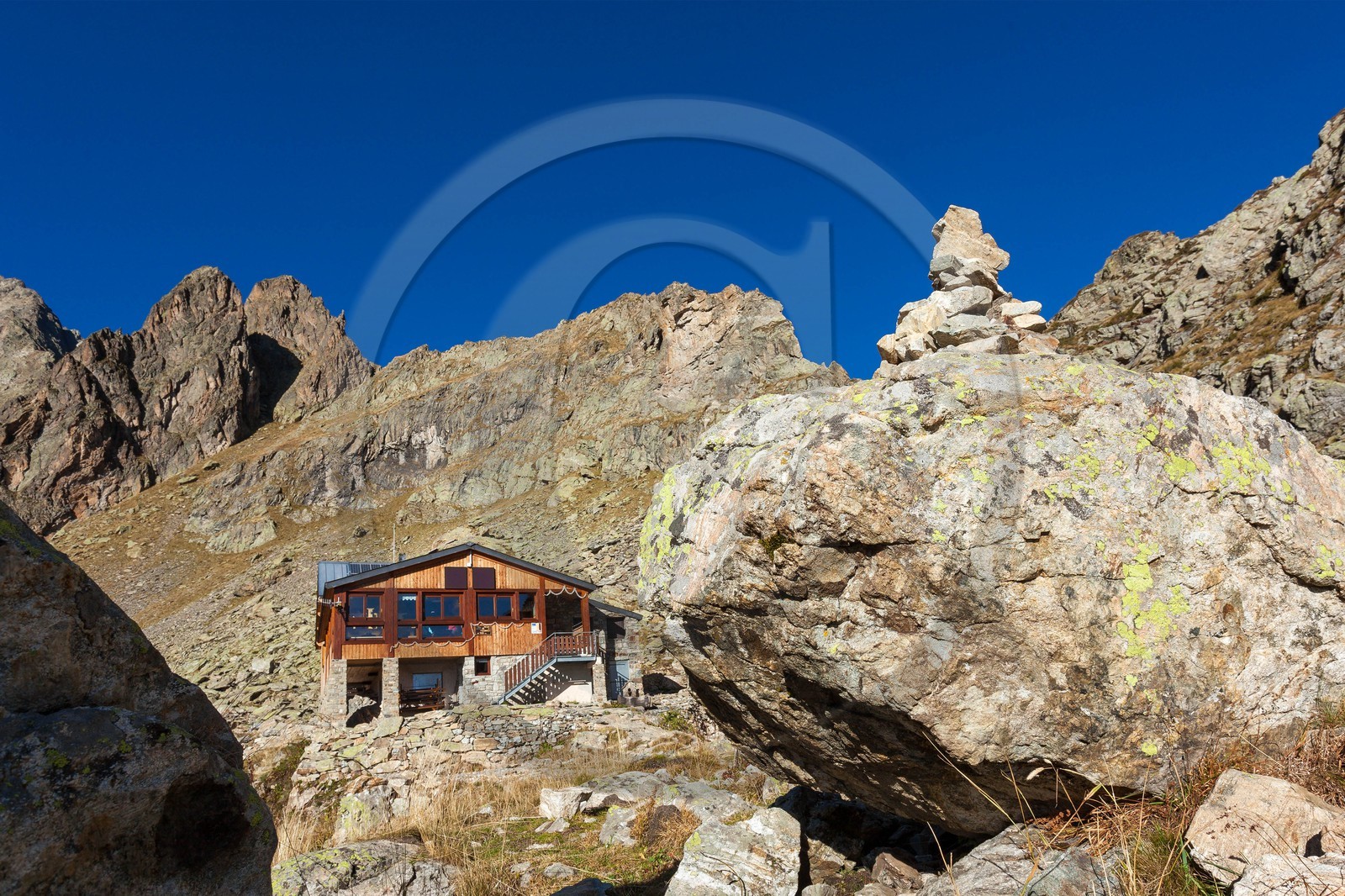 Vallée du Valgaudemar, Refuge du Pigeonnier (2430 m) et les Rouies