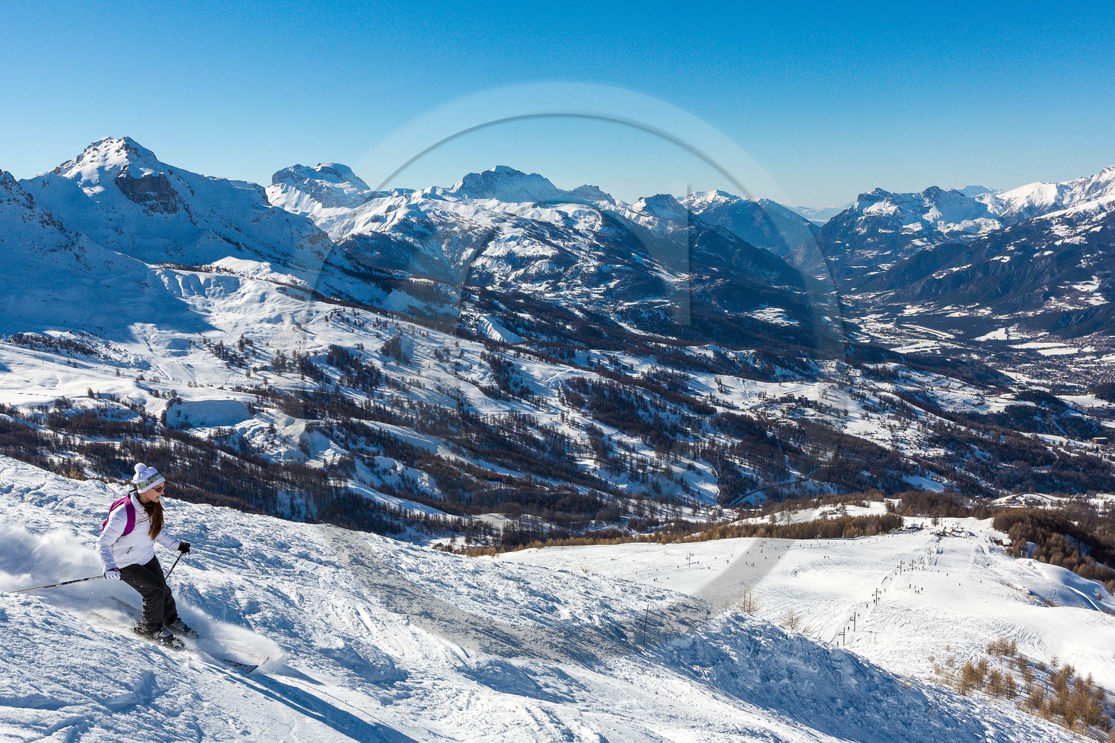 La station de ski Sauze Super-Sauze est une station village située entre 1400 et 2400 m