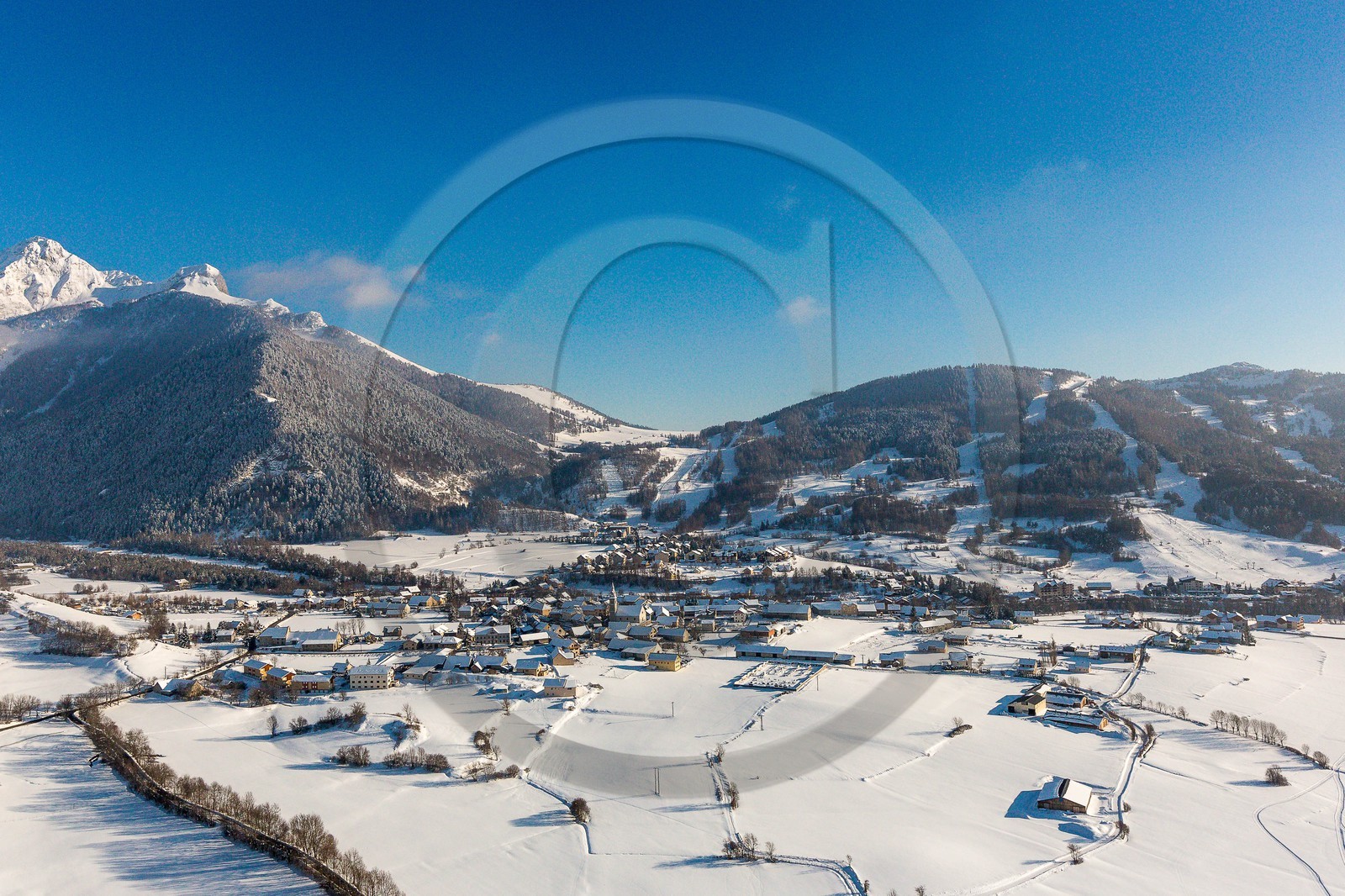 Vallée du Champsaur, station village d'Ancelle