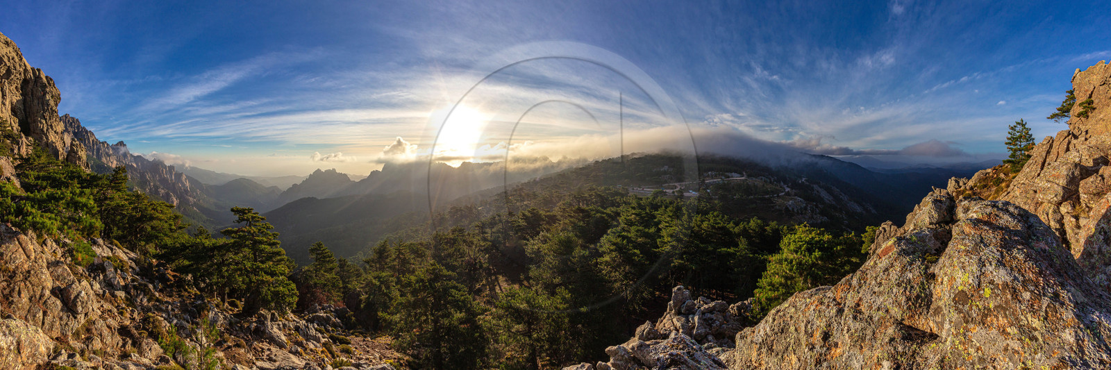 Les Aiguilles de Bavella (forchi di Bavedda )