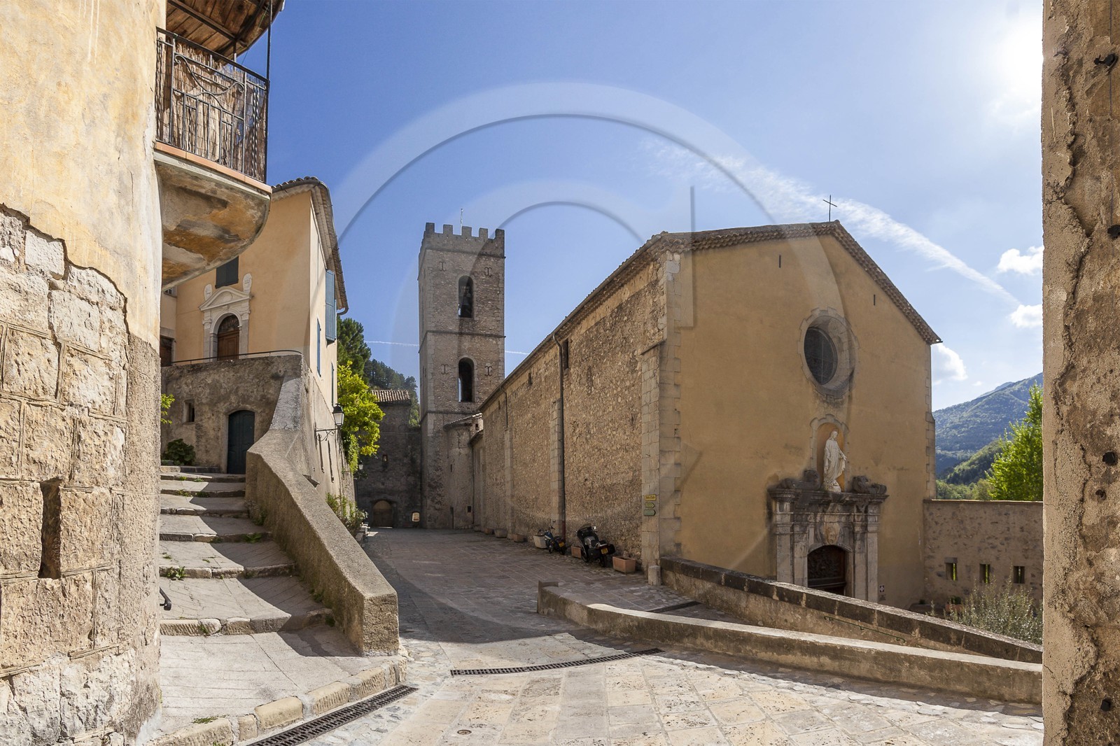 cathédrale Notre-Dame-de-l'Assomption d'Entrevaux
