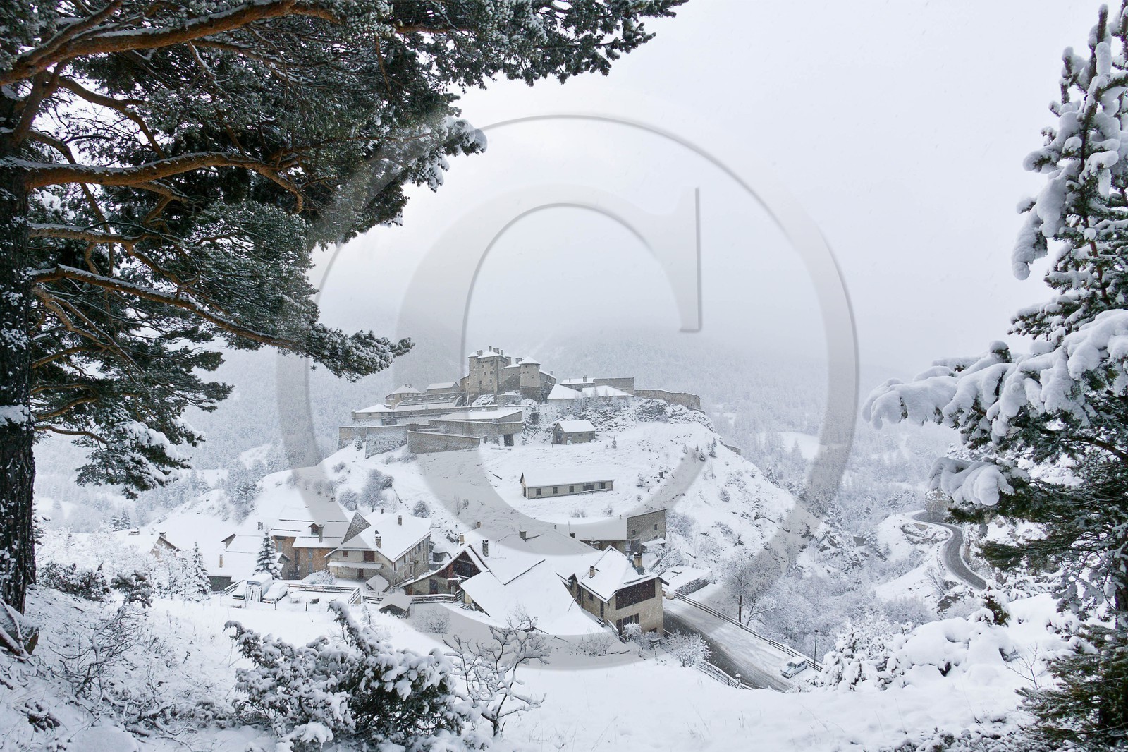 Fort Queyras, Château-Queyras