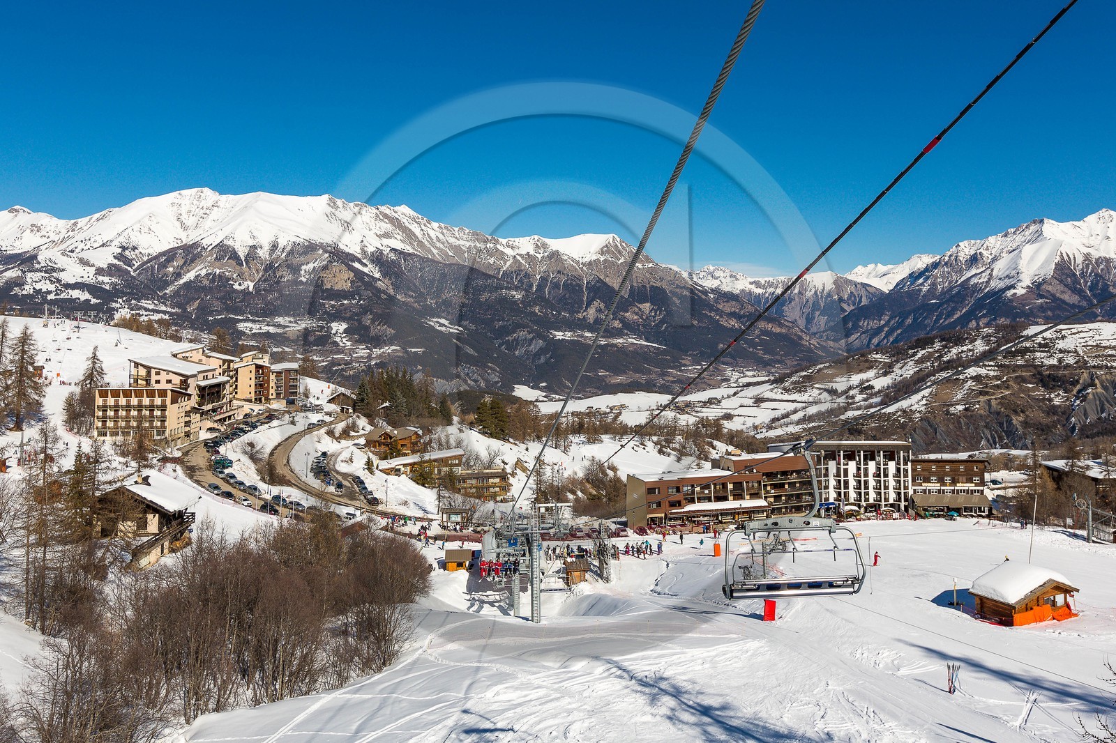 La station de ski Sauze Super-Sauze est une station village, télésiège Le Brec
