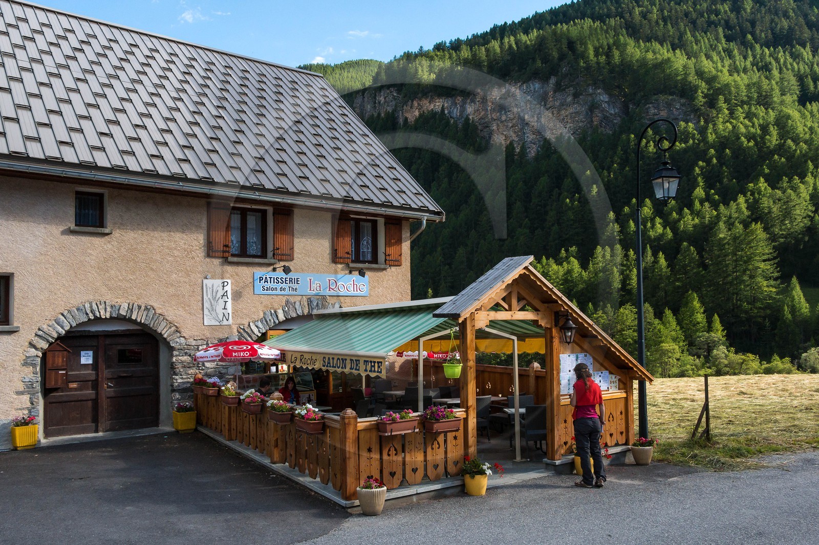 Arvieux, patisserie salon de thé La Roche