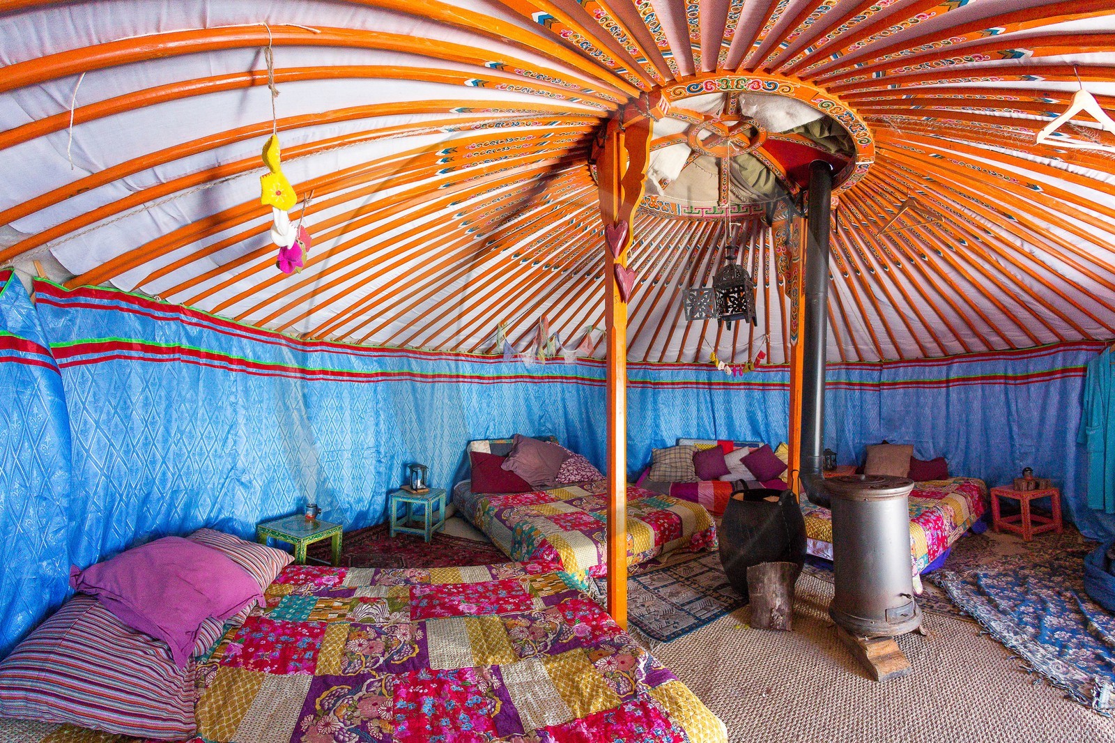 Station de ski Sauze Super-Sauze, Restaurant du Dôme, restaurant d'altitude, hébergement sous yourte