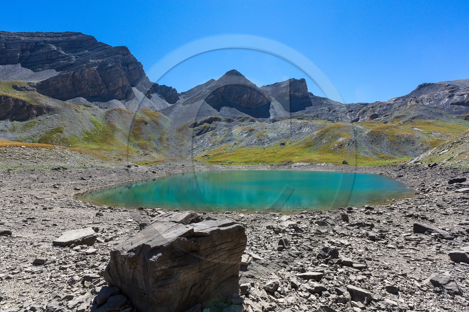 Vallon du lauzanier, Lac Derrière-la-Croix 2428 m