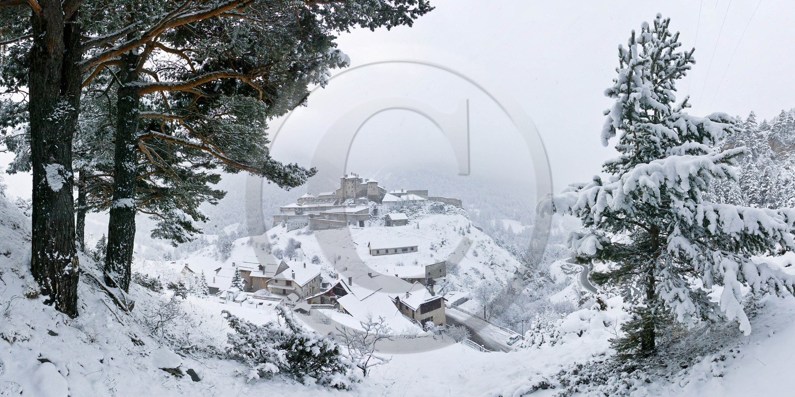 Fort Queyras, Château-Queyras