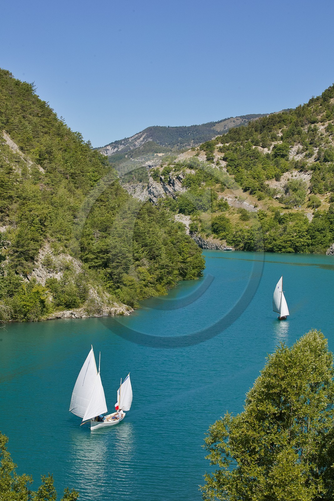 Lac de Serre-Ponçon, Rassemblement Vieux Gréements sur le Lac de Serre-Ponçon, , Rencontre de Voiles traditionnelles