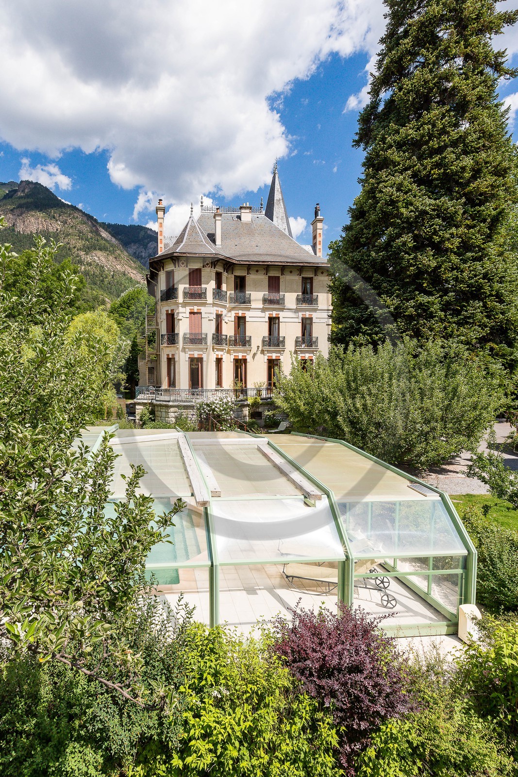 Villa Morelia , Château Hôtel Restaurant Gastronomique ★★★★