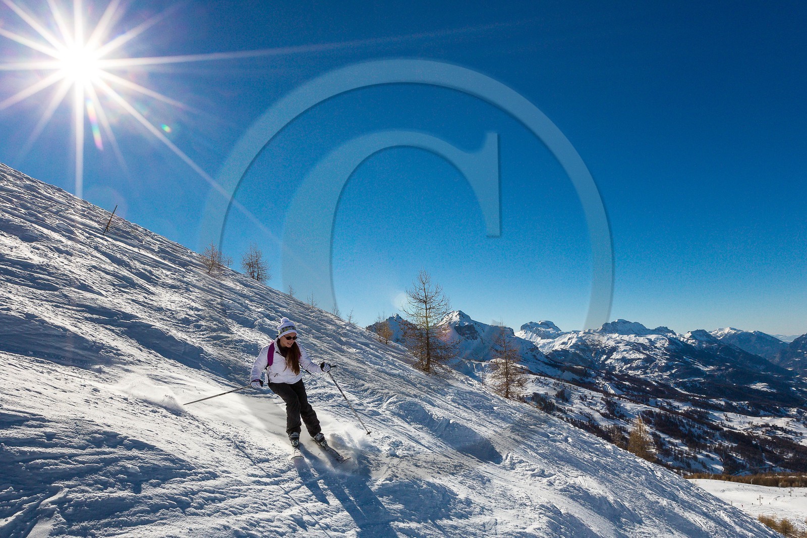La station de ski Sauze Super-Sauze est une station village située entre 1400 et 2400 m