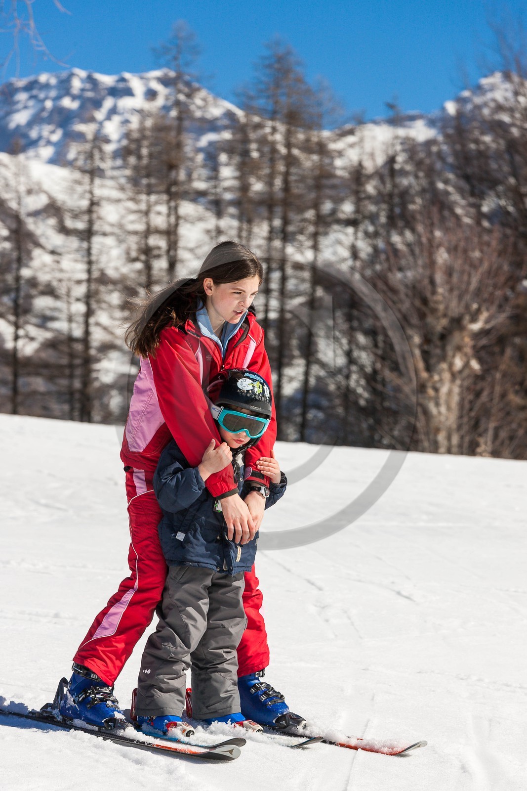 Ski enfant famille piste de ski