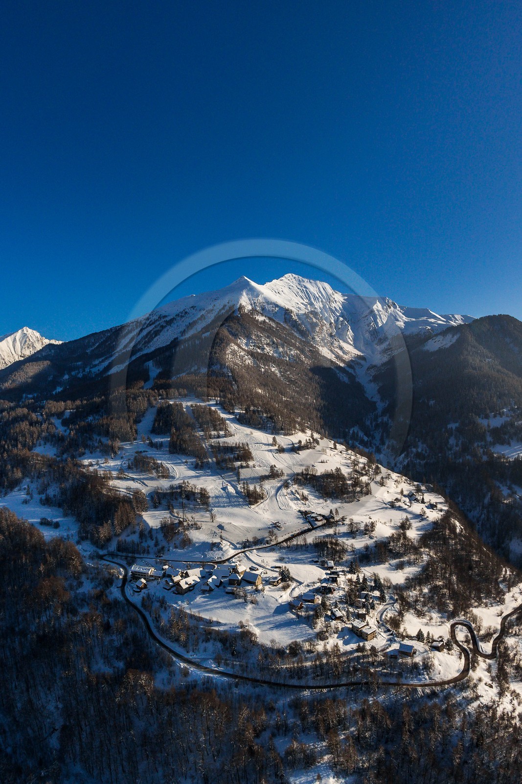 Station village de Serre-Eyraud