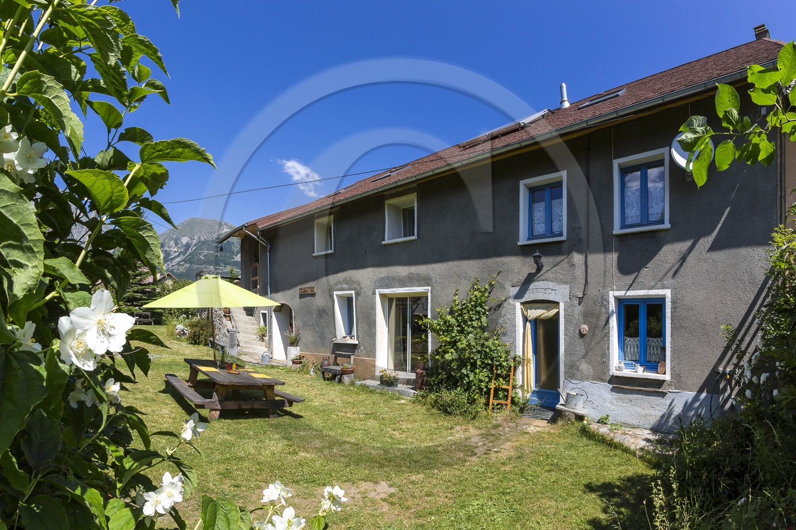 village les Forestons, Chambre d'hôtes La Ferme d'Emile
