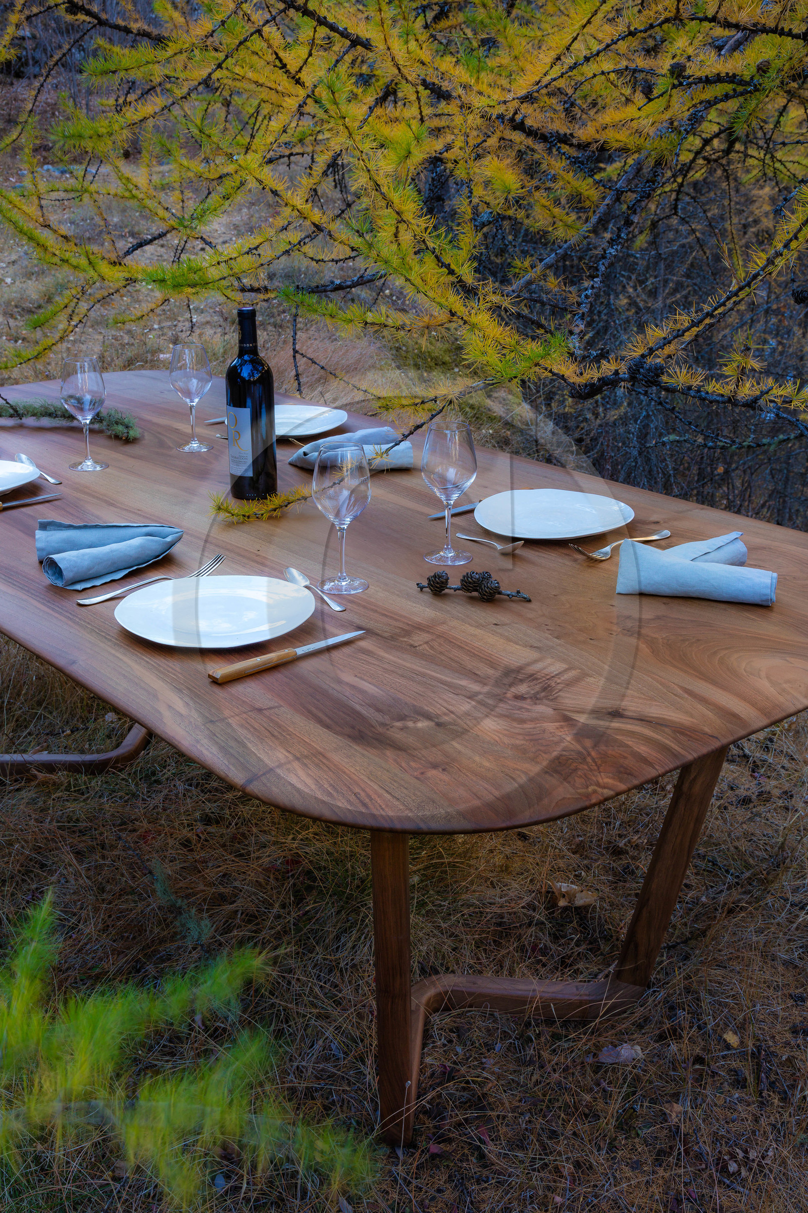 Monts & Merveilles, Maître Artisan d’Art, , table en noyer