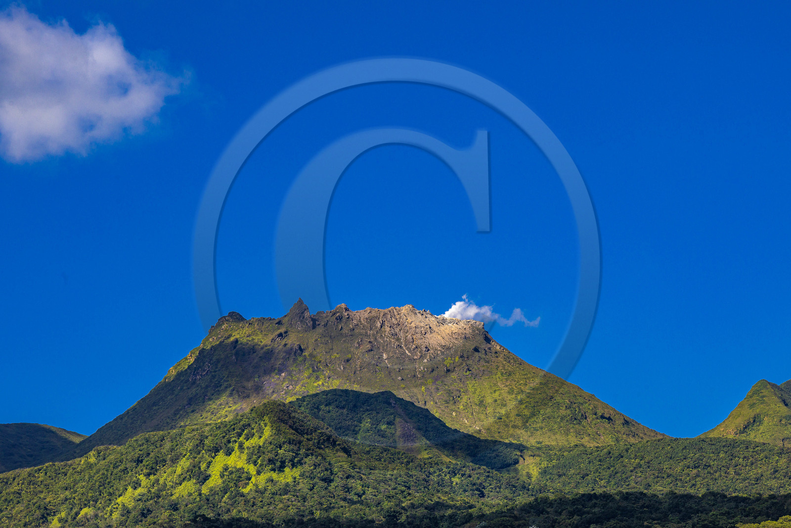 La Soufrière, volcan actif de la Guadeloupe