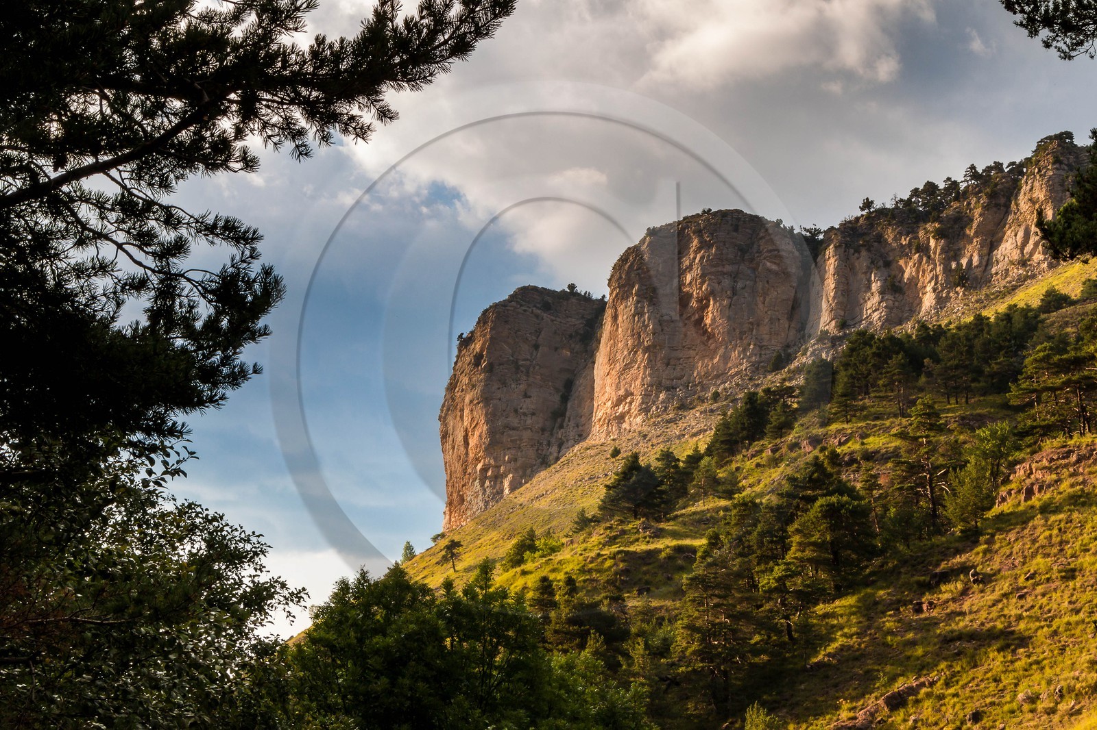 Les Monges, Rocher du Midi